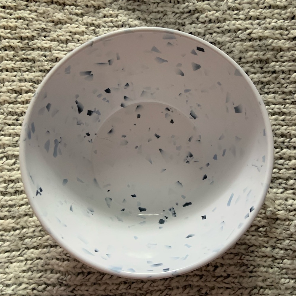 🔆Moving Sale 20% Off 🔆Plates and Bowl - Picture 5 of 6